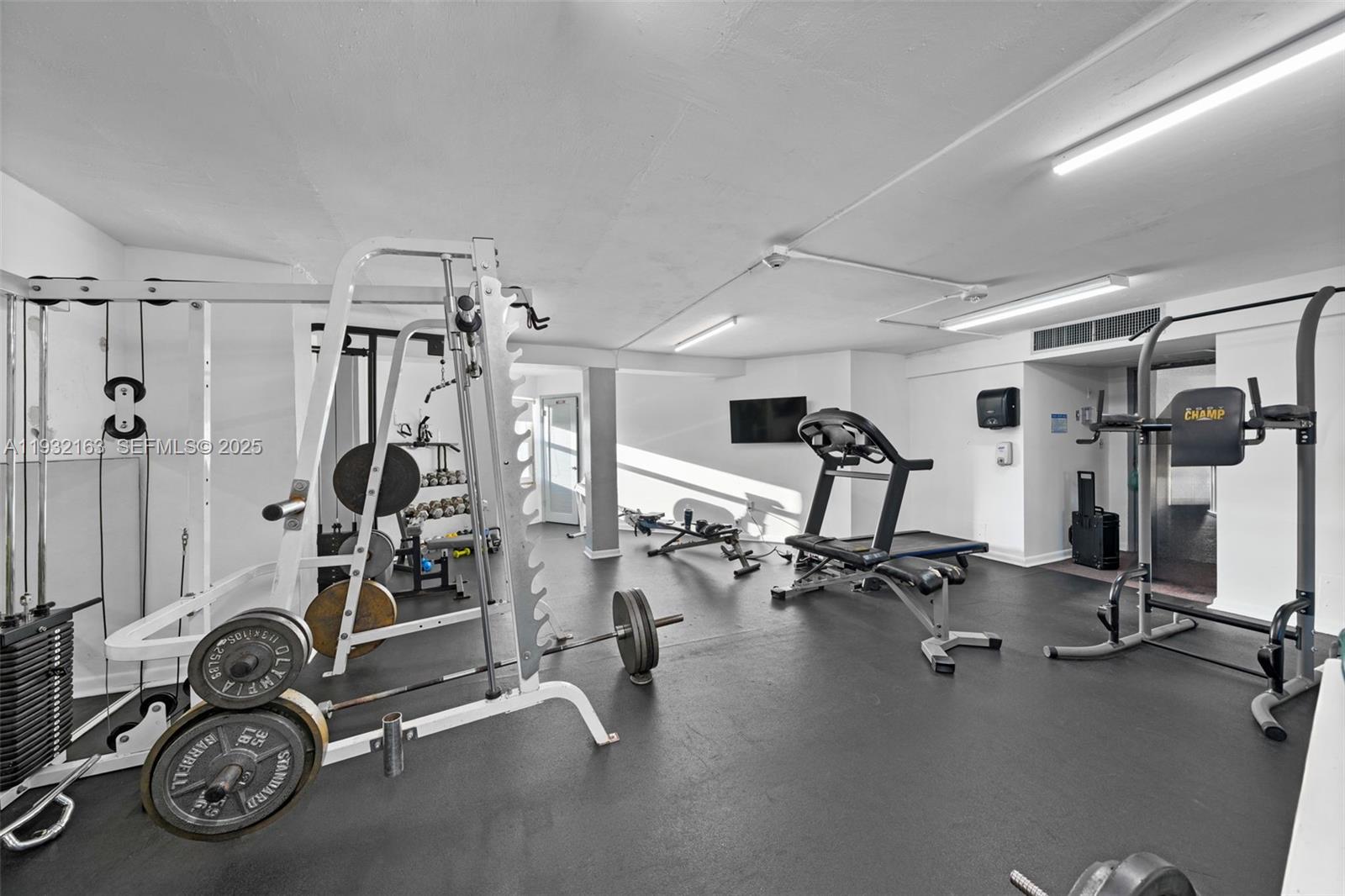 EDEN POINT NORTH CONDO - Residential Lease