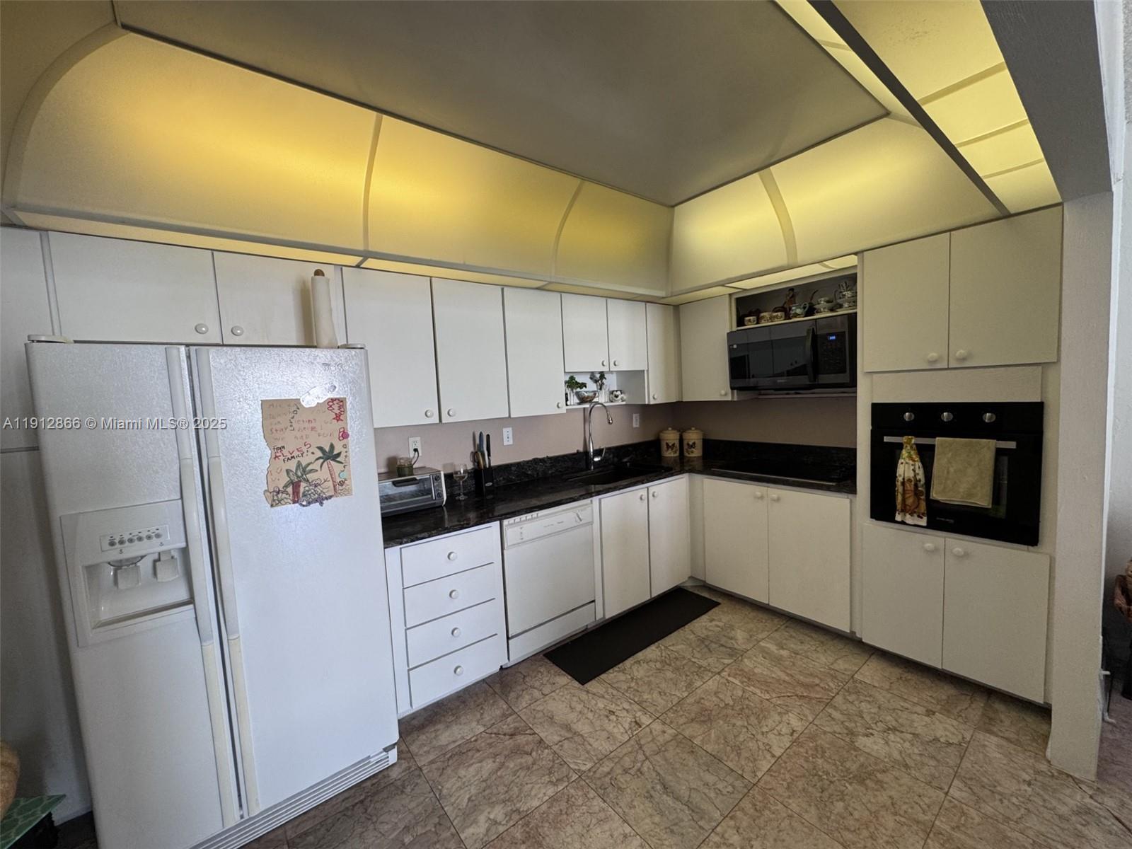 OCEANVIEW BUILDING A COND - Residential