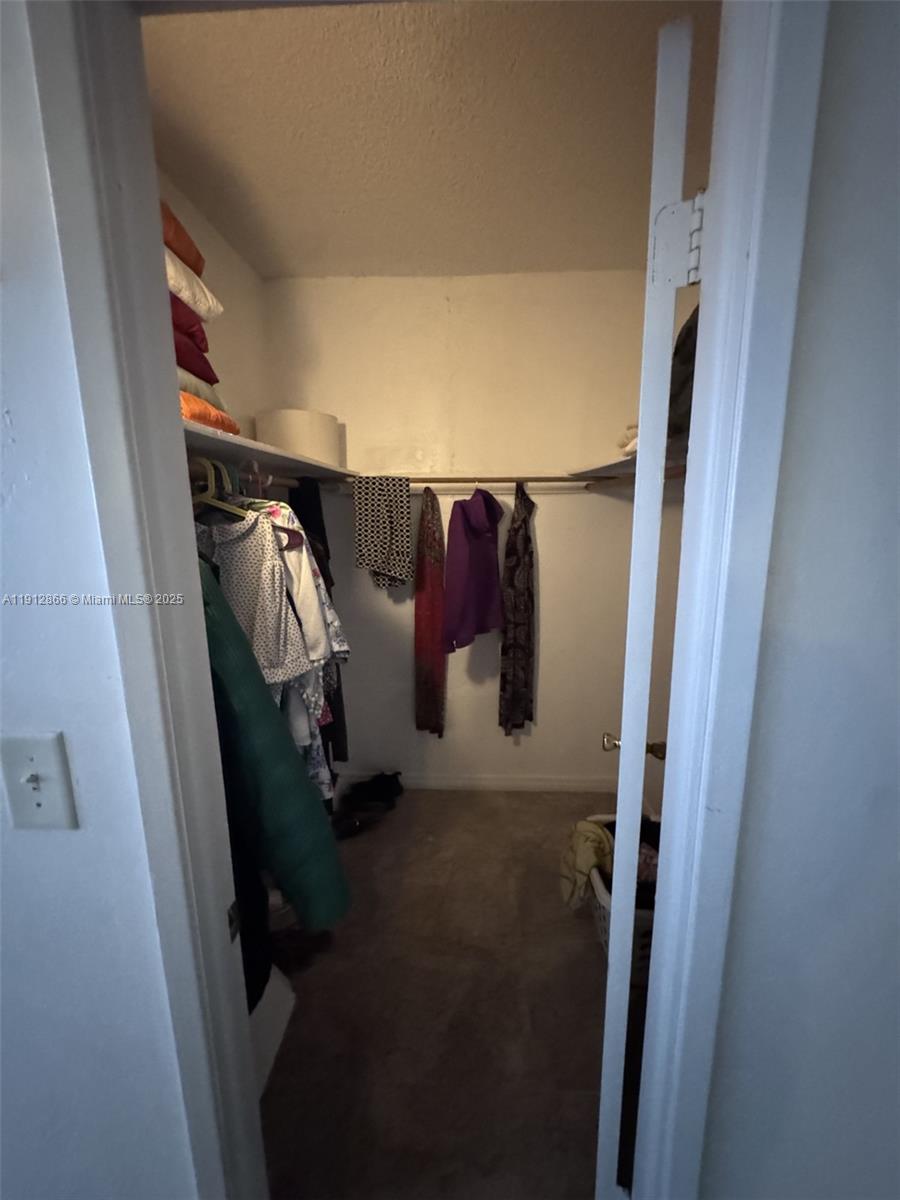 OCEANVIEW BUILDING A COND - Residential