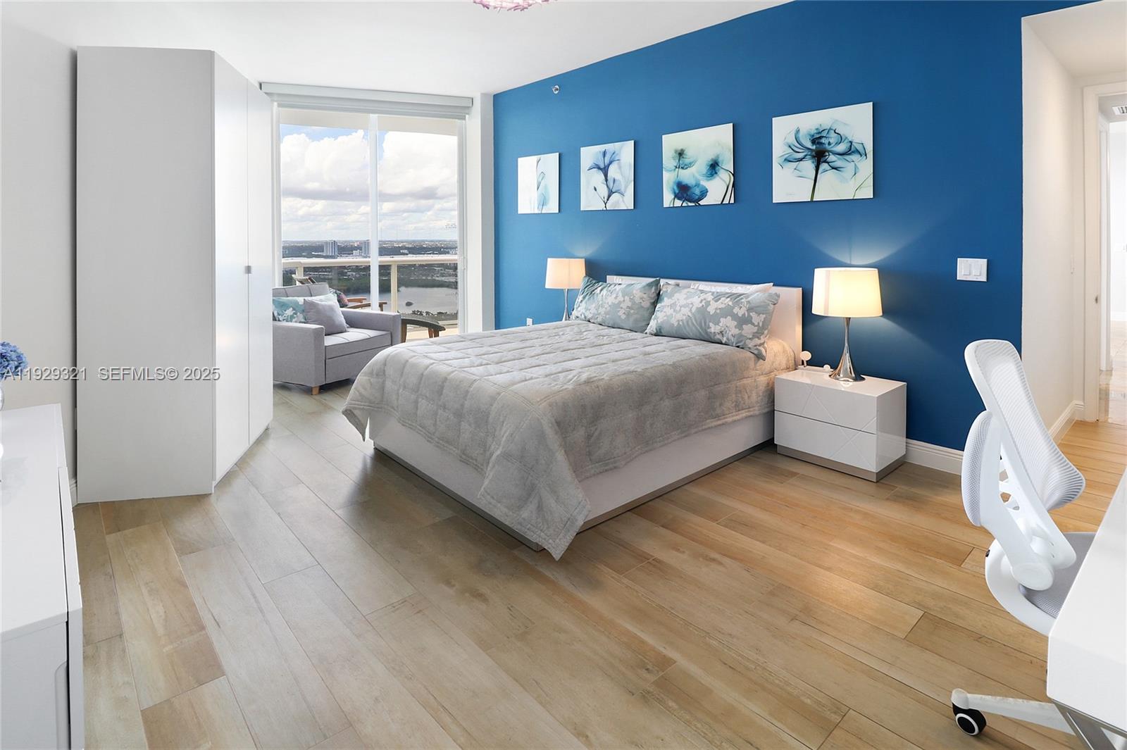 TDR TOWER I CONDO - Residential