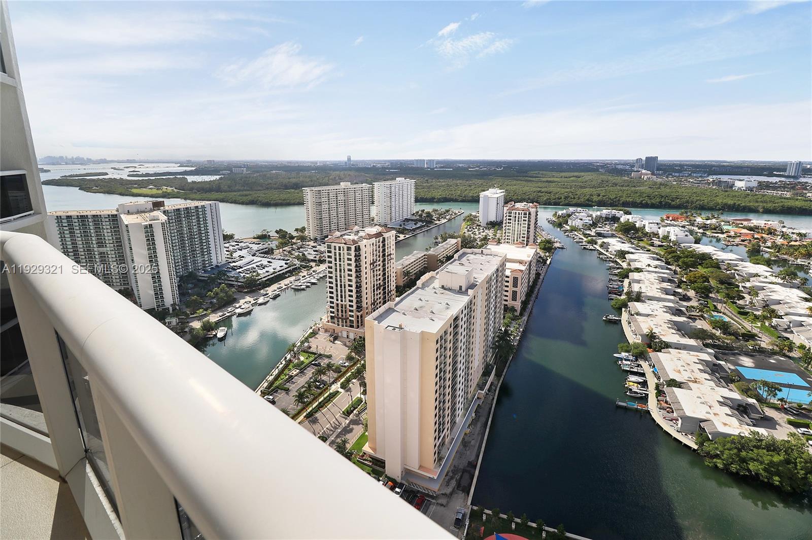 TDR TOWER I CONDO - Residential