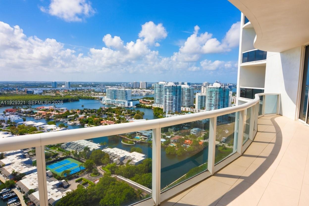 TDR TOWER I CONDO - Residential