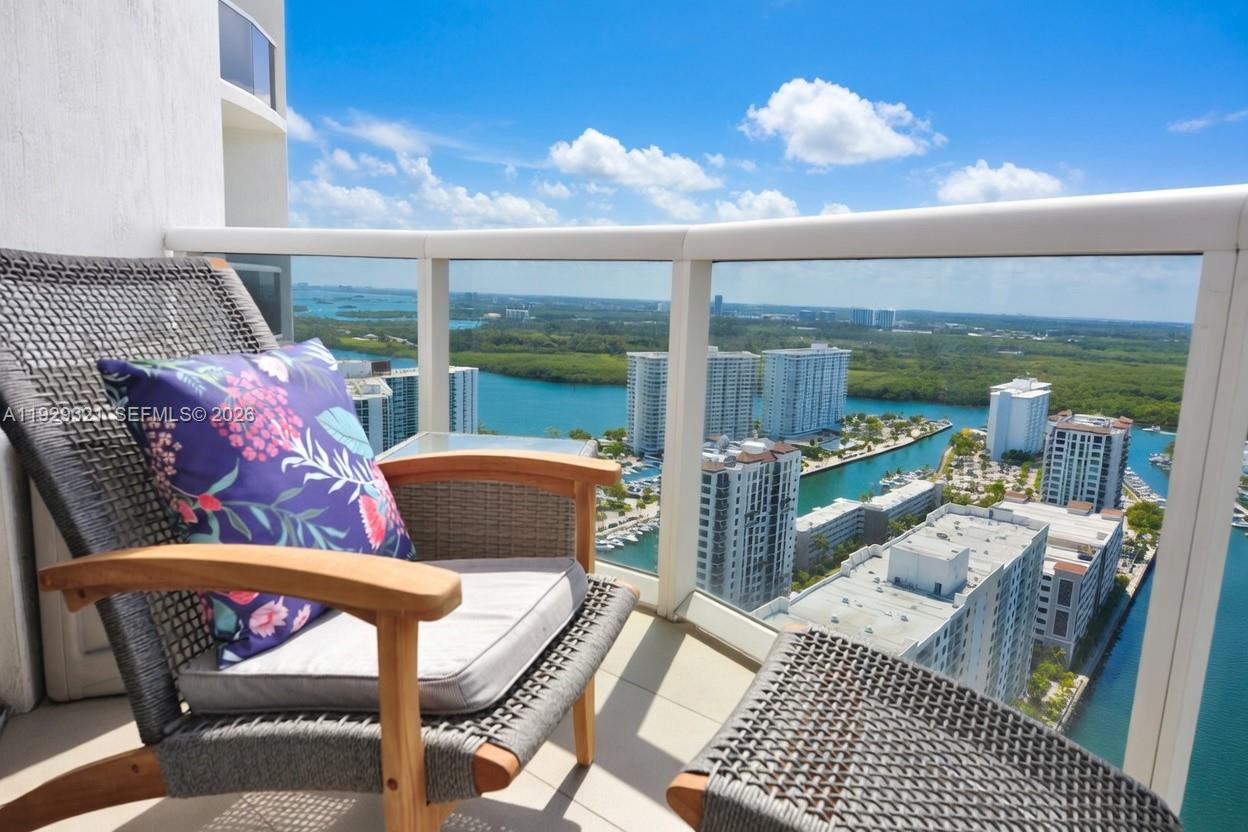 TDR TOWER I CONDO - Residential