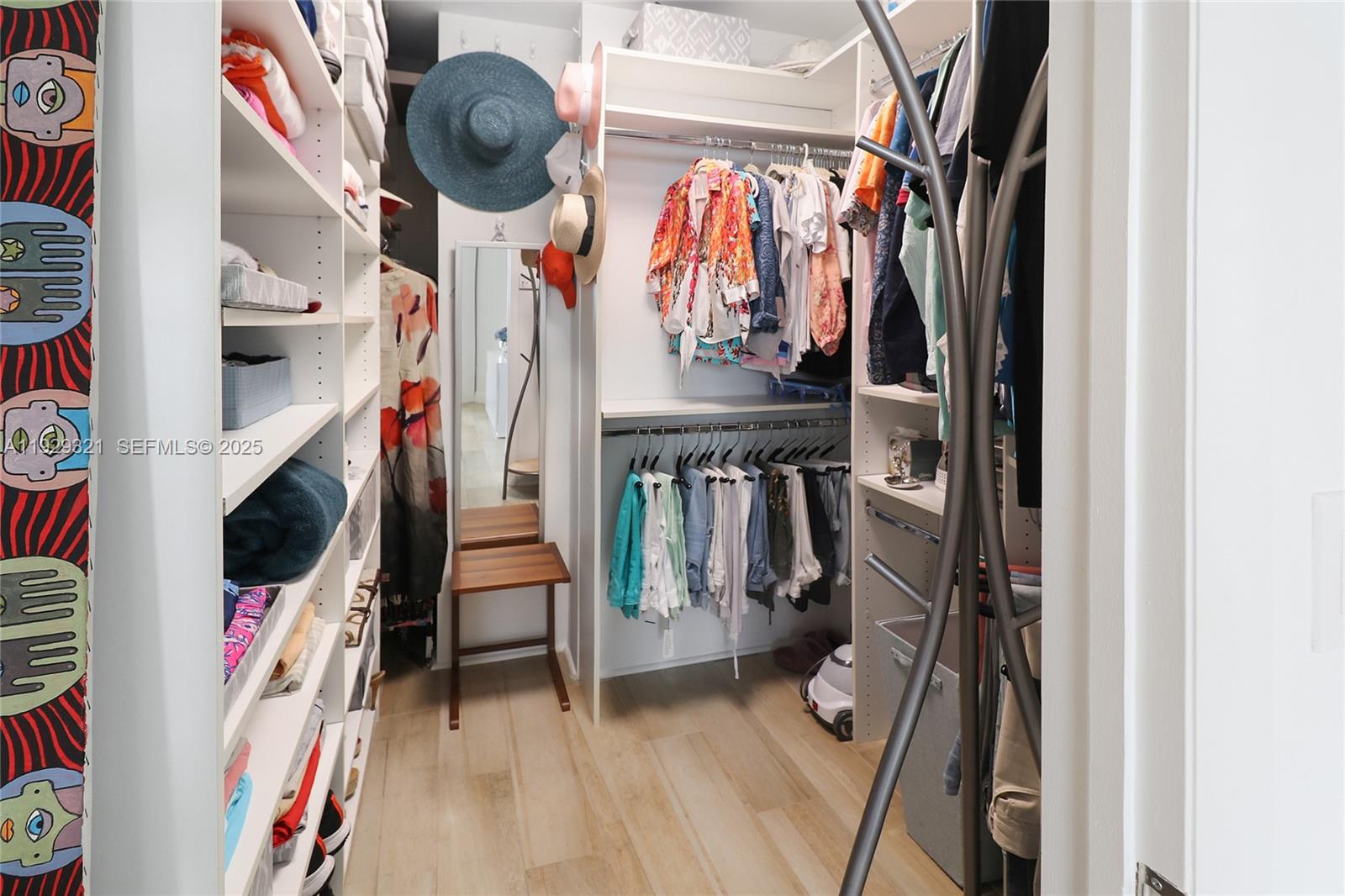 TDR TOWER I CONDO - Residential