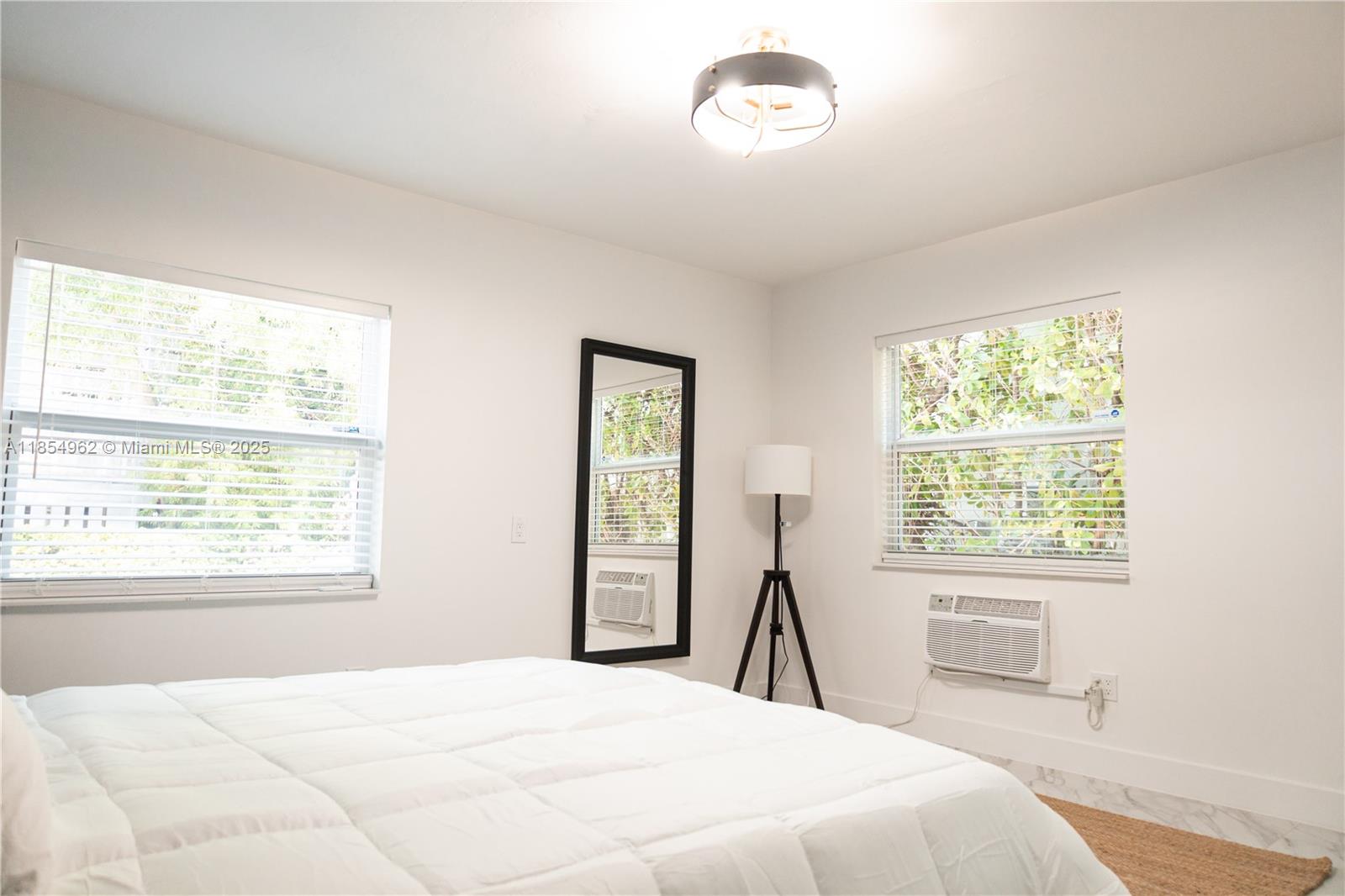 224 Meridian Ave 6
