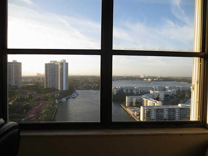 THE CLIPPER AT BISC COVE - Residential Lease