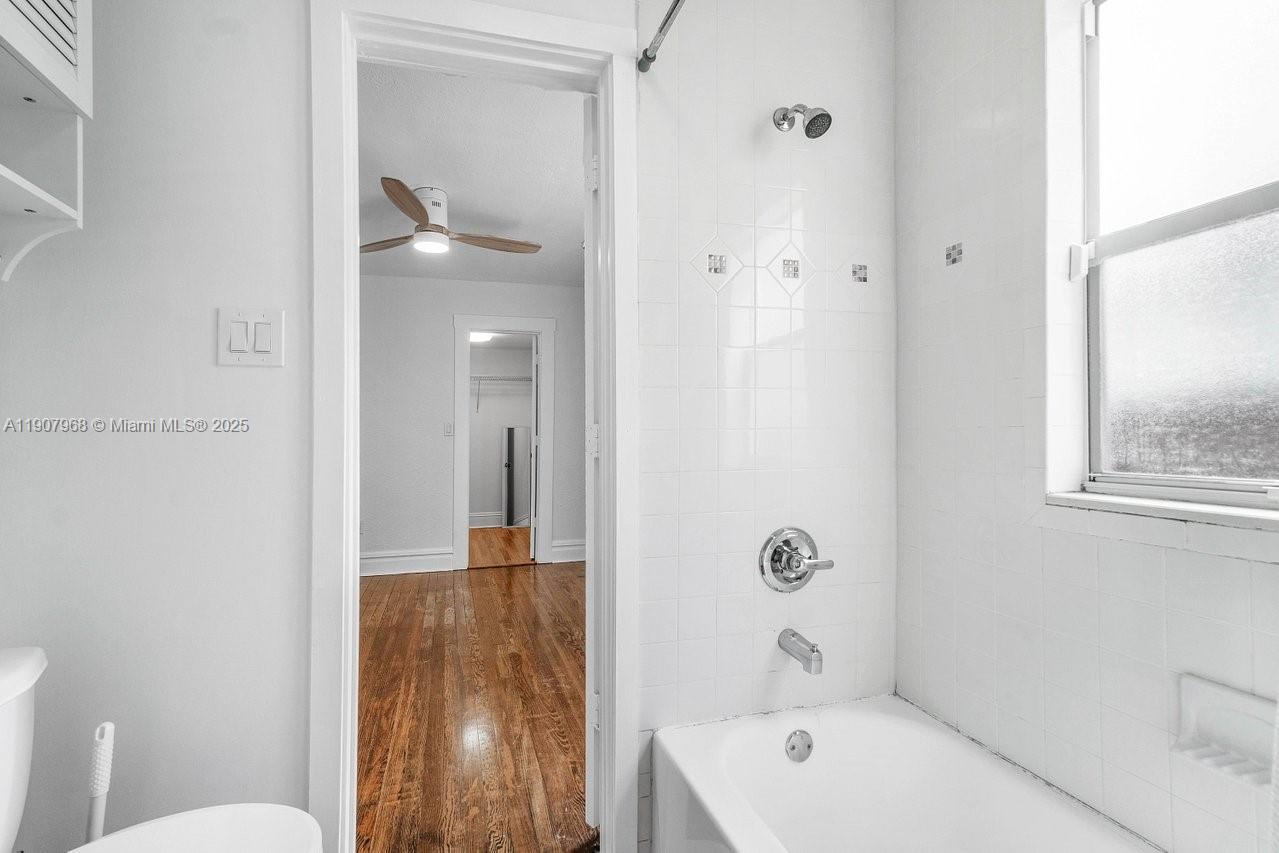 LAKE WORTH TOWN OF - Residential Lease