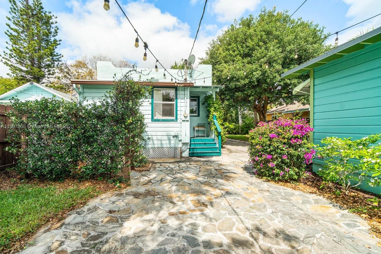 LAKE WORTH TOWN OF - Residential Lease