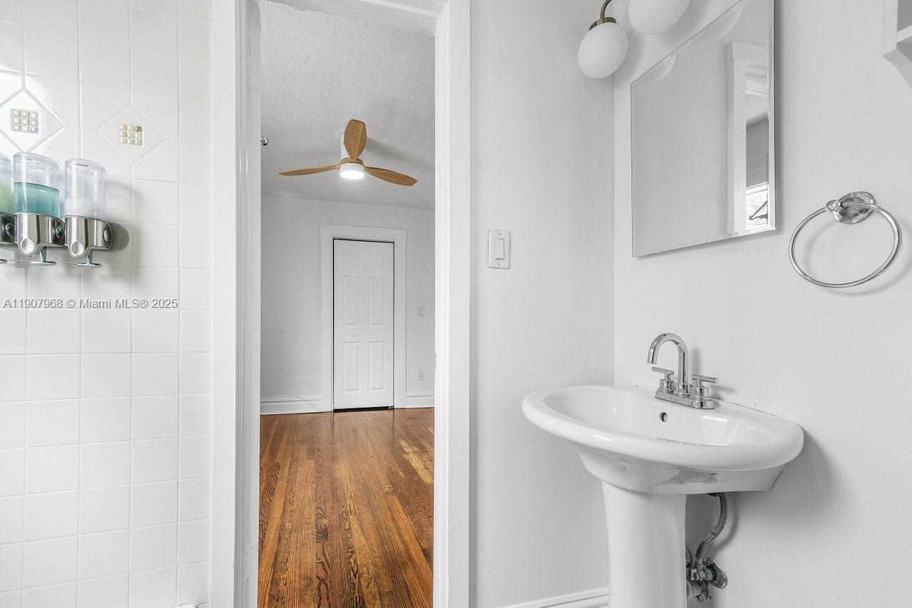 LAKE WORTH TOWN OF - Residential Lease