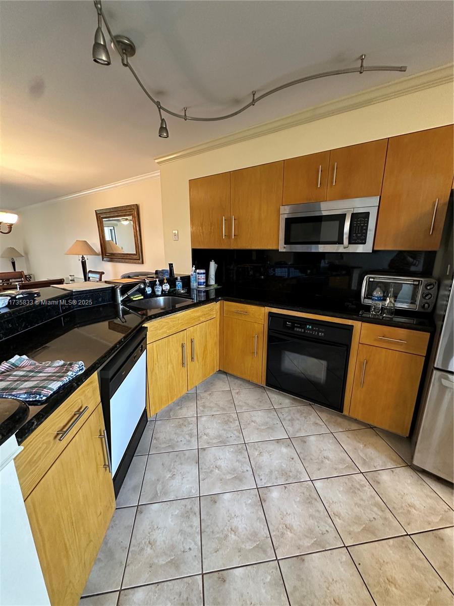 2240 N Cypress Bend Dr 603, Pompano Beach, Broward County, Florida - 2 Bedrooms  
2 Bathrooms - 