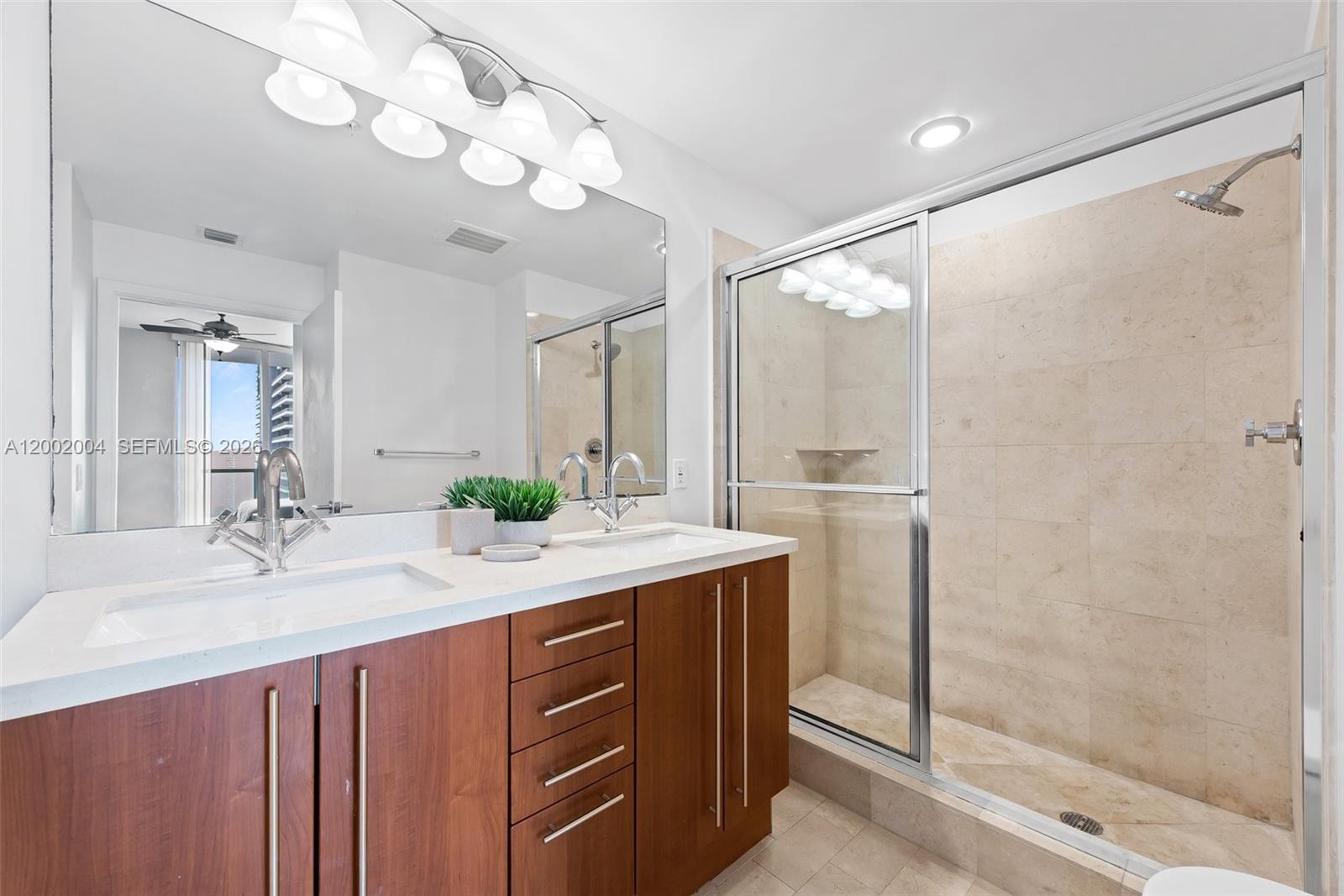THE AXIS ON BRICKELL COND - Residential