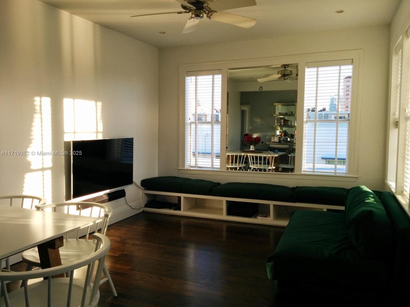 Property for Sale at 1027 Pennsylvania Ave 301, Miami Beach, Miami-Dade County, Florida - Bedrooms: 2 
Bathrooms: 2  - $400,000