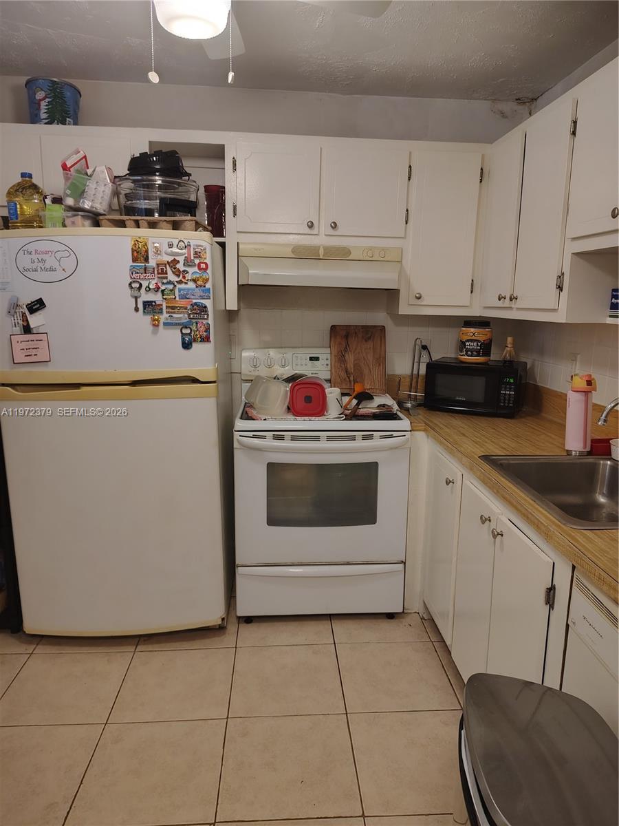 VILLAGE SQUARE CONDO - Residential