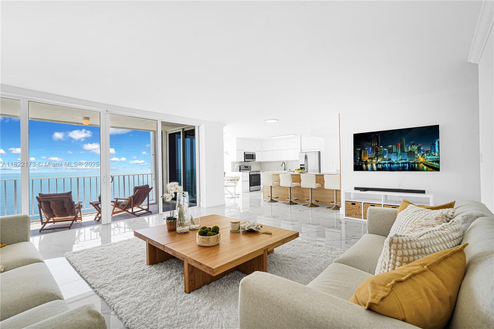 Rental Property at 881 Ocean Dr 21D, Key Biscayne, Miami-Dade County, Florida - Bedrooms: 2 
Bathrooms: 2  - $8,250 MO.