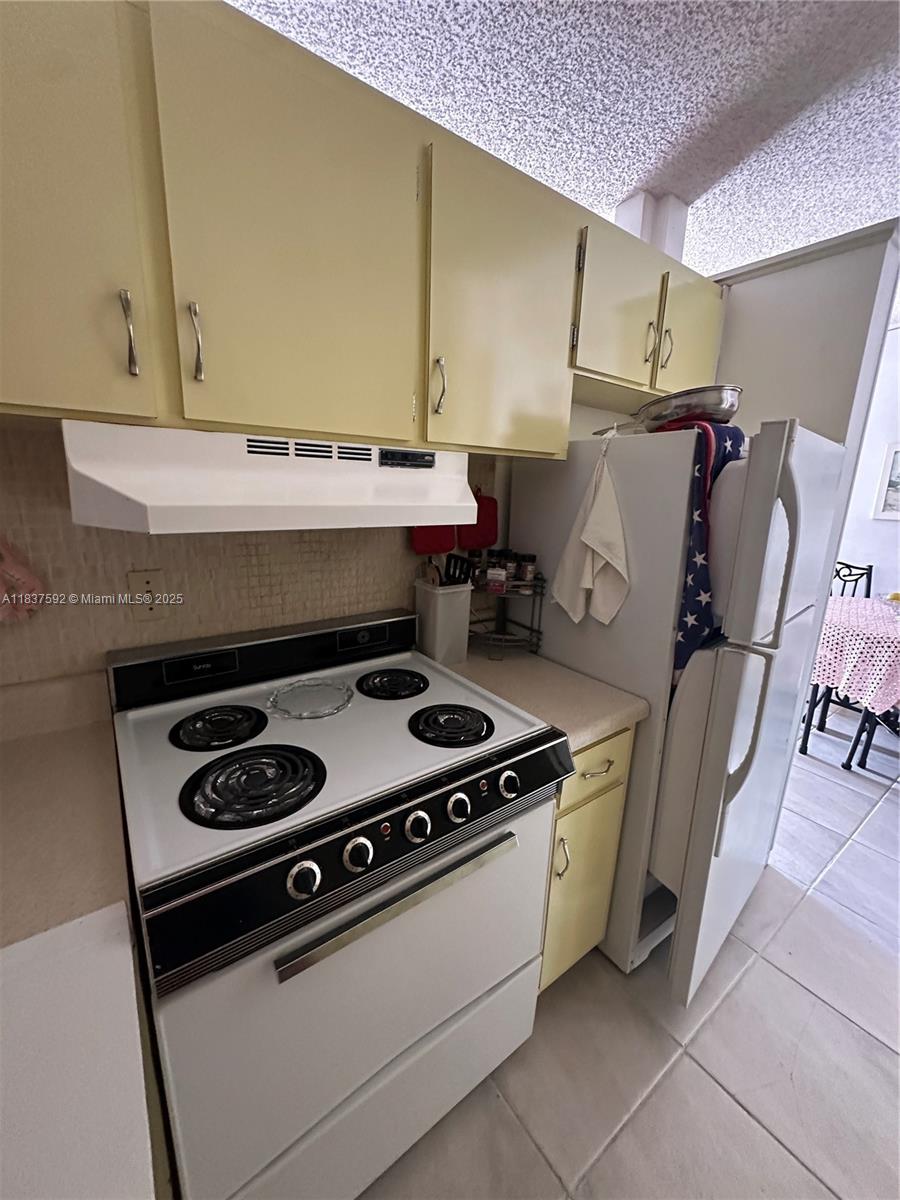 920 SW 11th Ave 12A