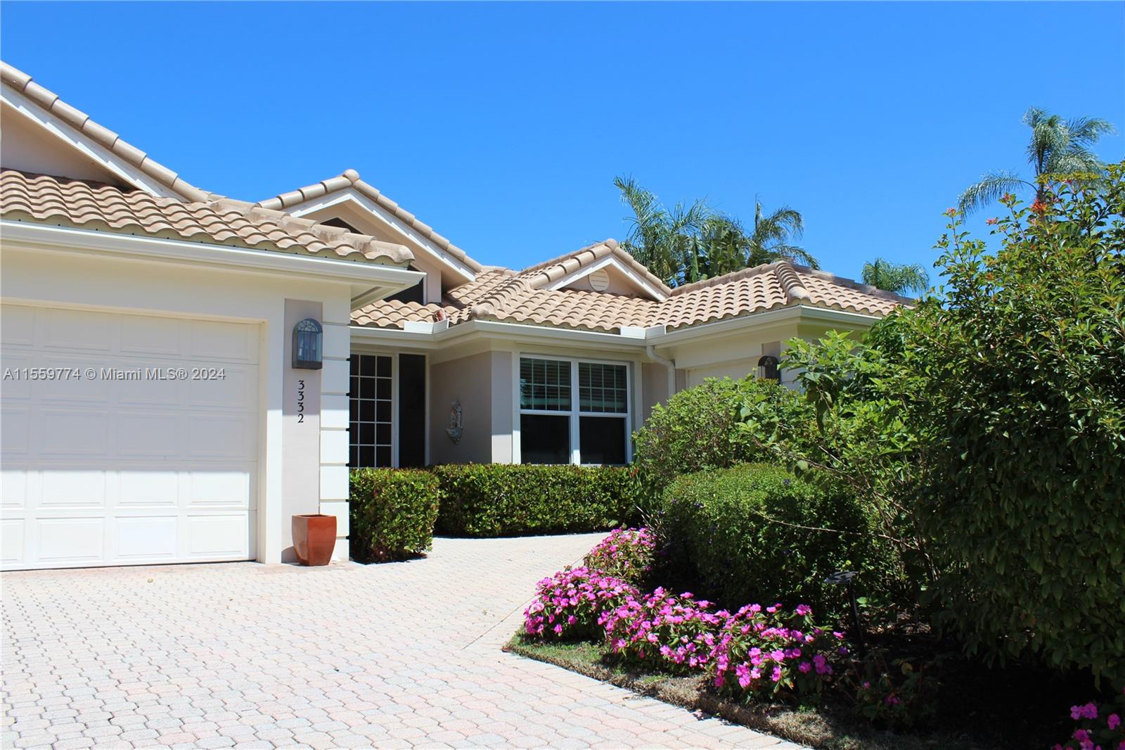 Property for Sale at 3332 Southern Cay Dr, Jupiter, Palm Beach County, Florida - Bedrooms: 3 
Bathrooms: 3  - $2,500,000