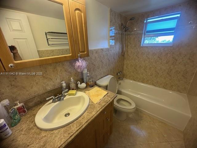 DIXIANA CONDO - Residential