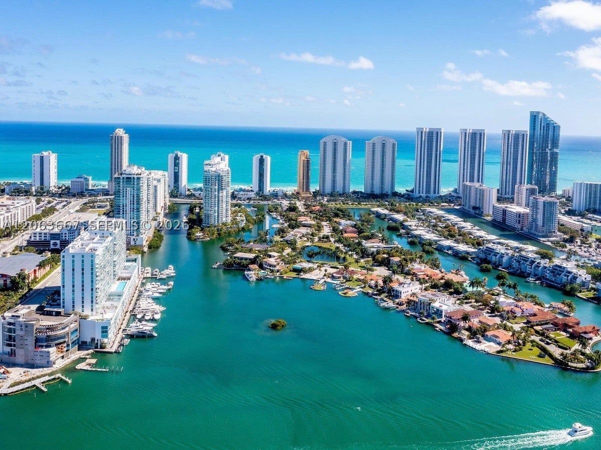 400 Sunny Isles Blvd 1401