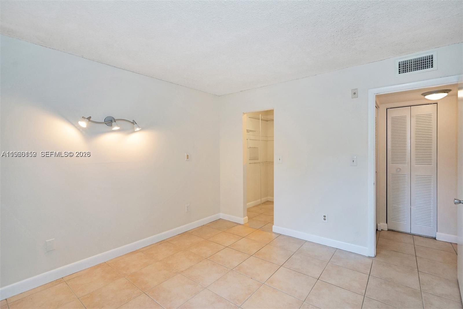 COURTYARDS AT KENDALL - Residential