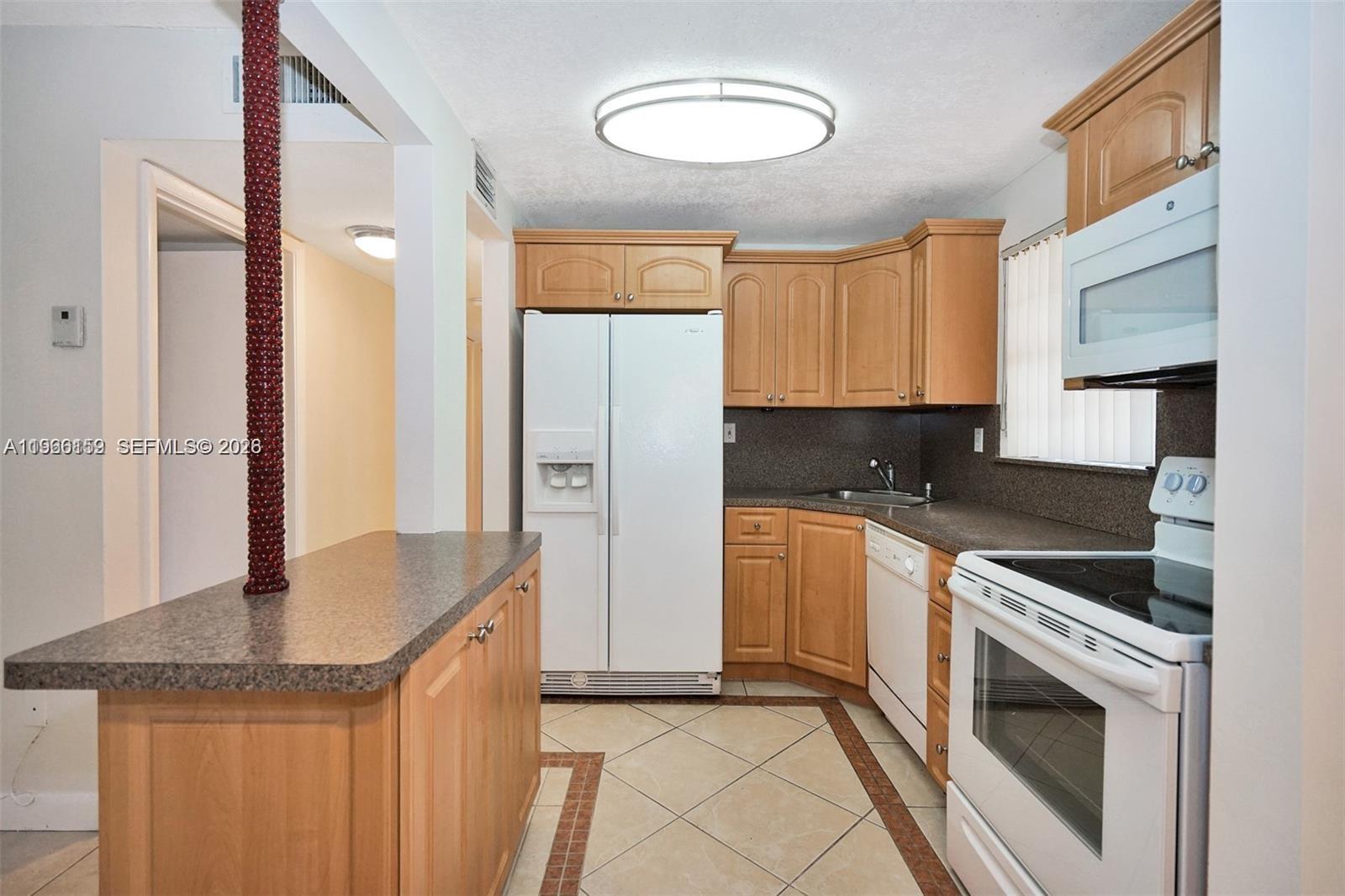 COURTYARDS AT KENDALL - Residential