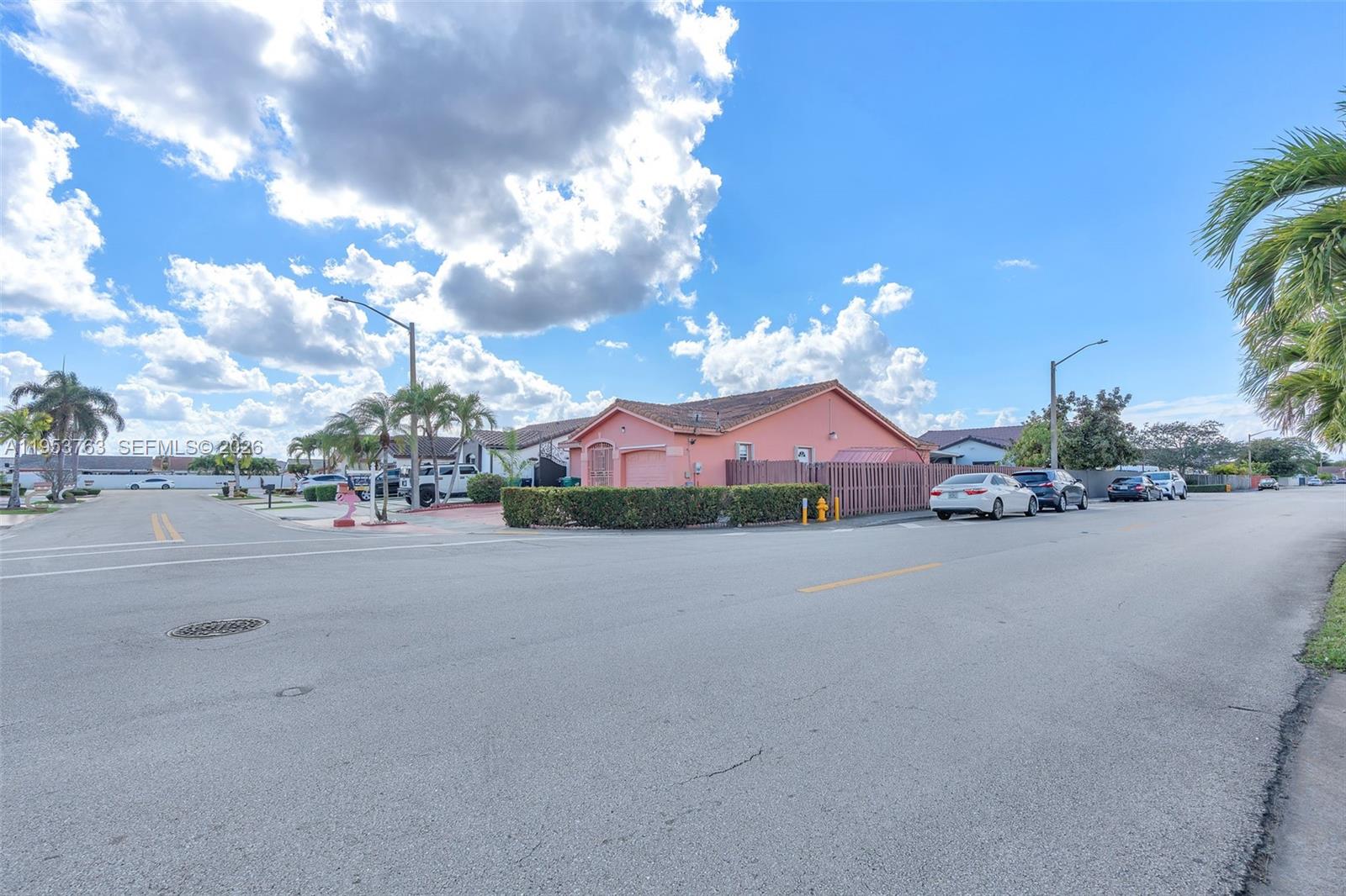 RIVIERA WEST - Residential