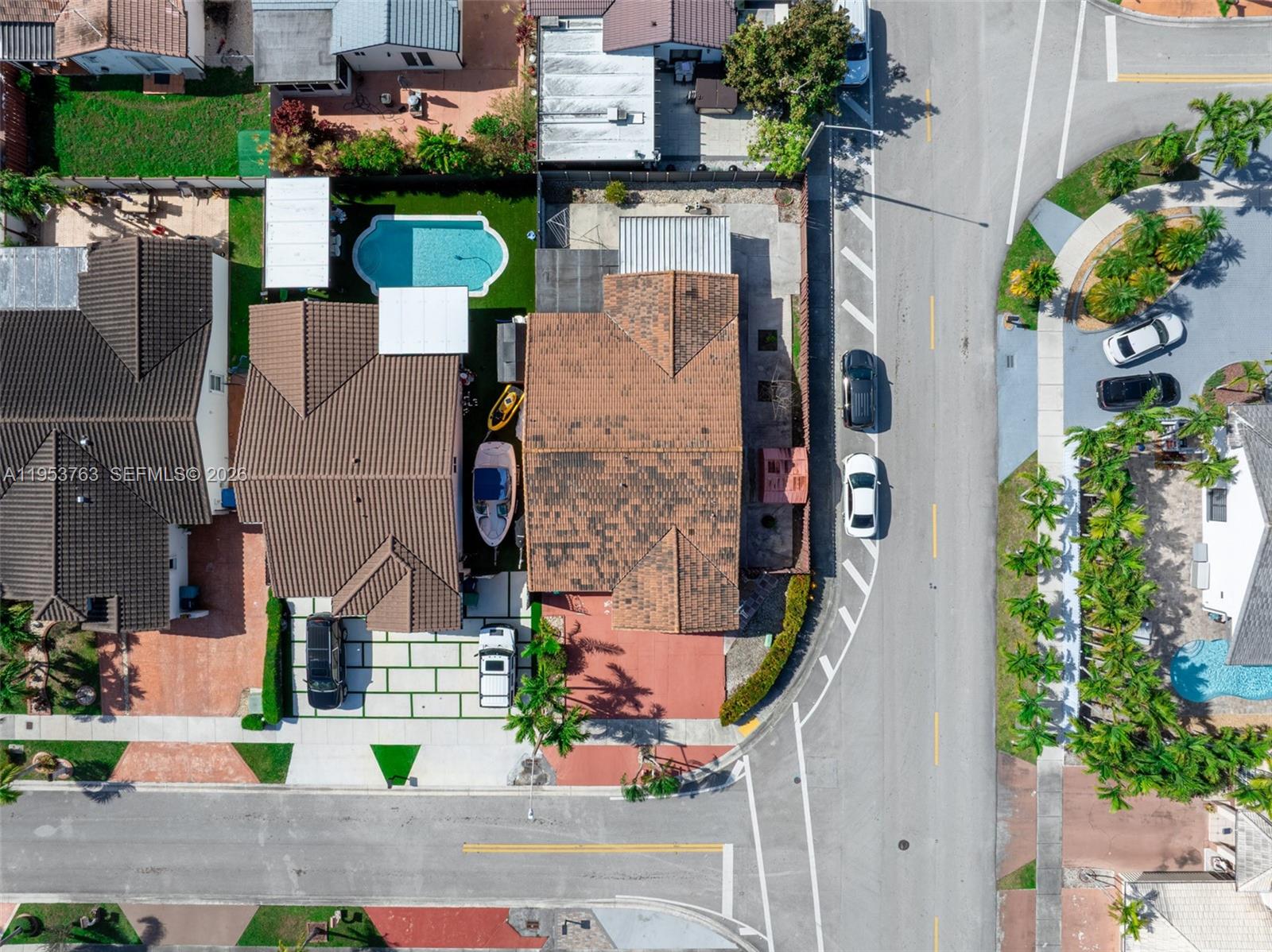 RIVIERA WEST - Residential