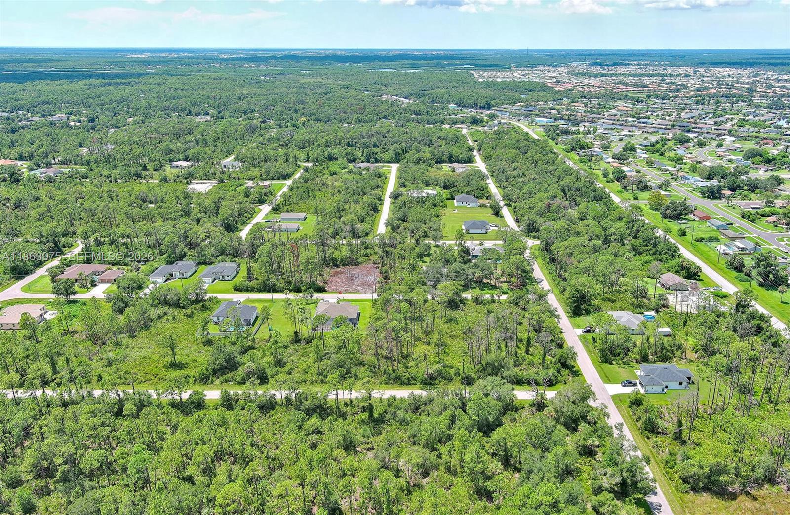 PORT CHARLOTTE - Land