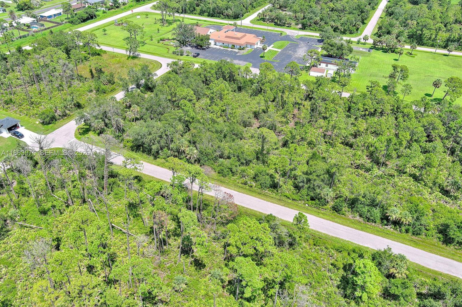 PORT CHARLOTTE - Land