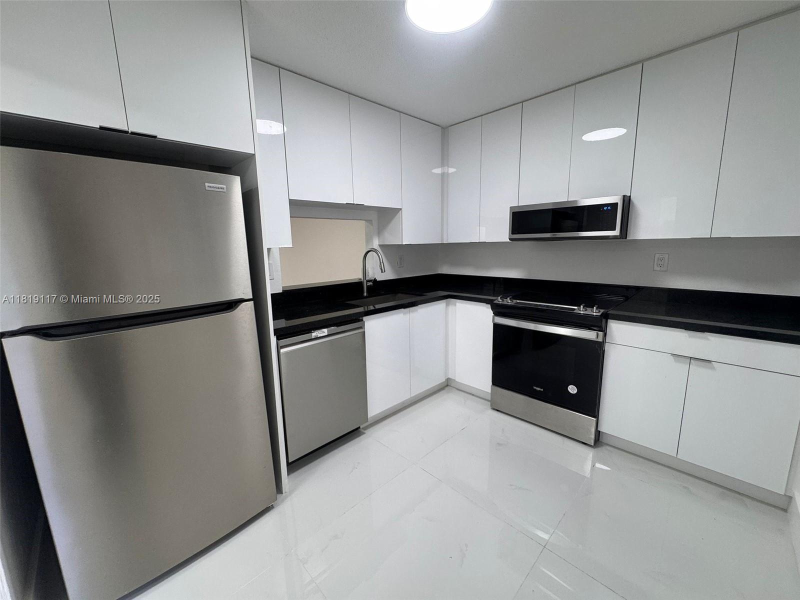 1830 Sw 81st Ave 4303, North Lauderdale, Miami-Dade County, Florida - 2 Bedrooms  
2 Bathrooms - 