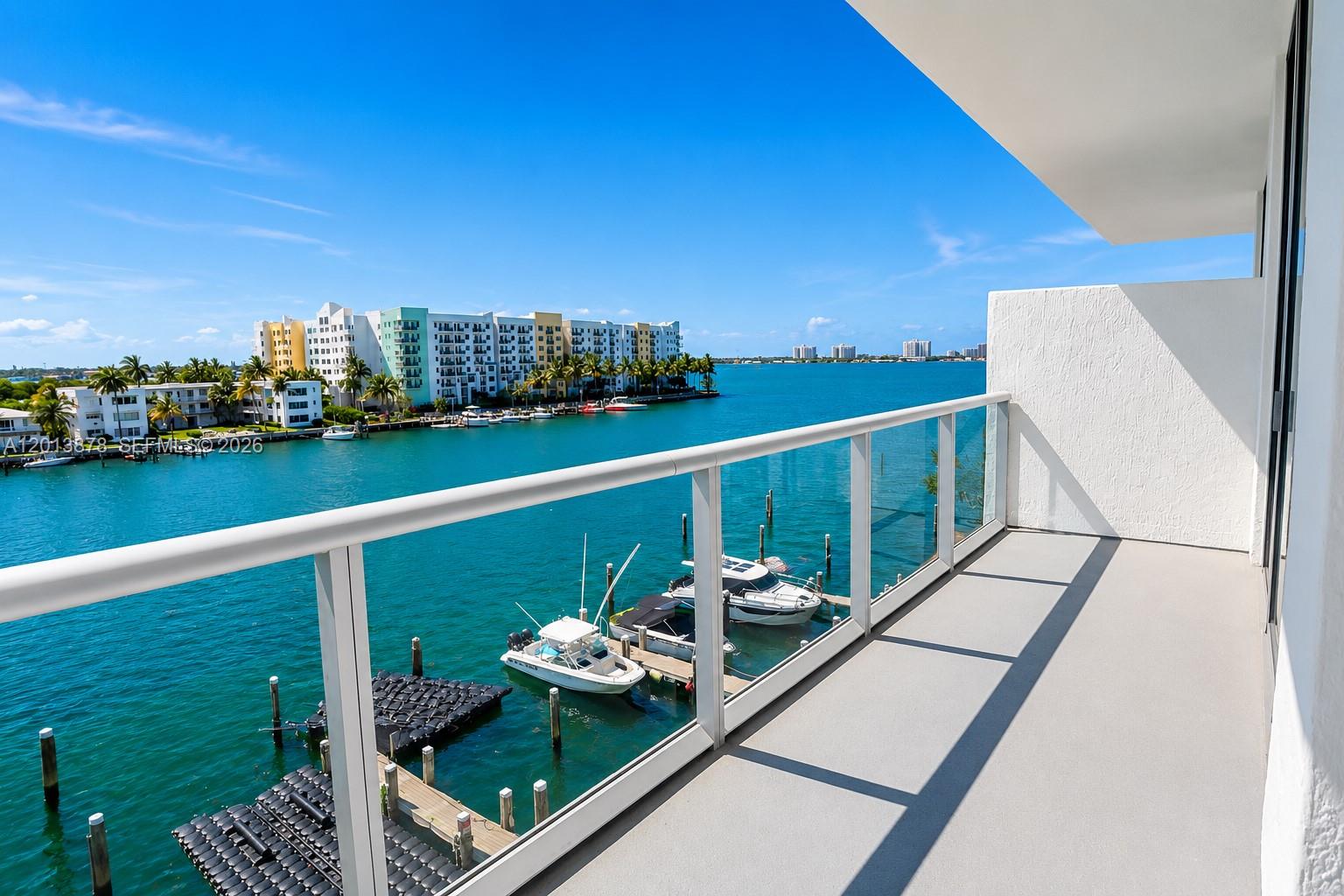 ELOQUENCE ON THE BAY CONDO - Land