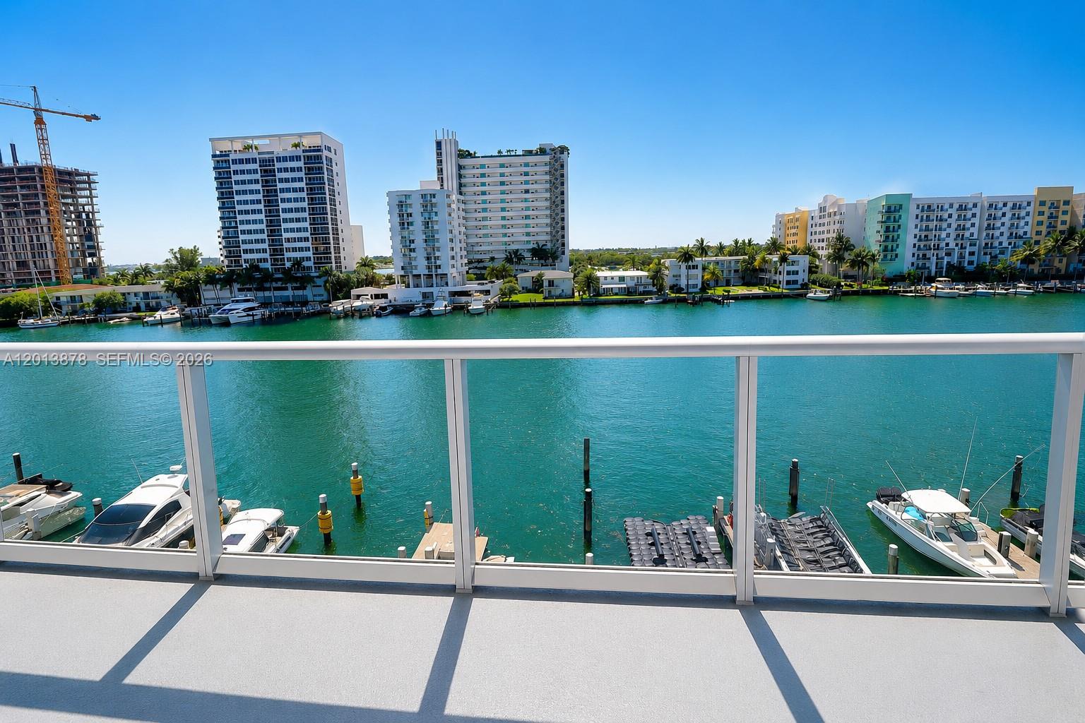 ELOQUENCE ON THE BAY CONDO - Land