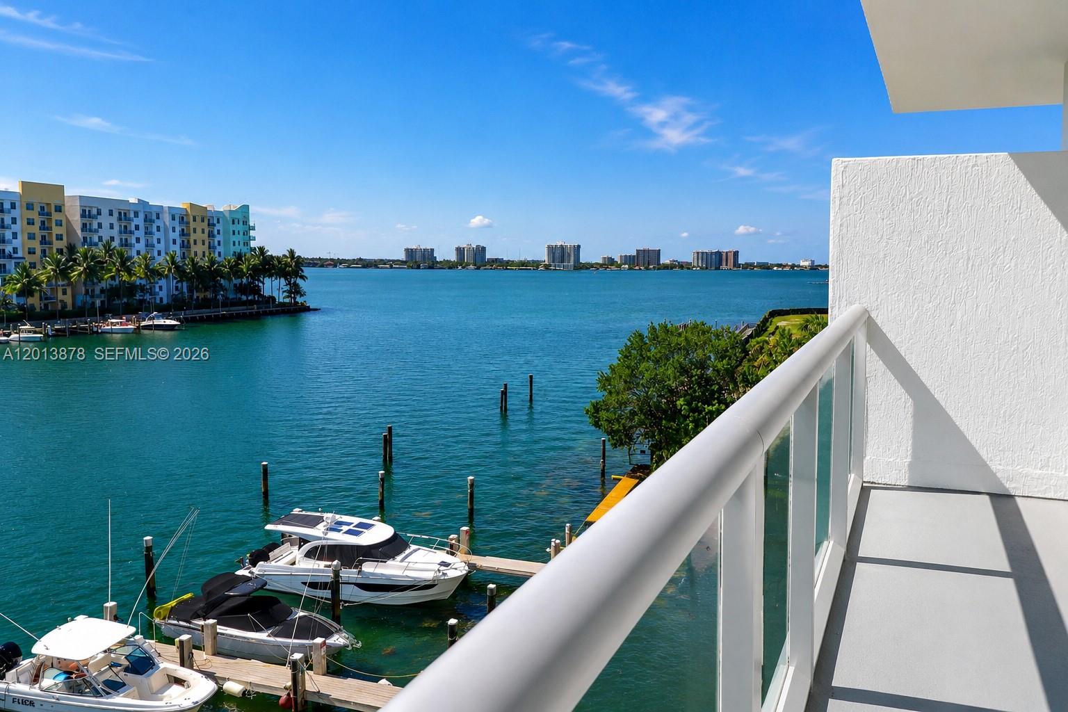 ELOQUENCE ON THE BAY CONDO - Land