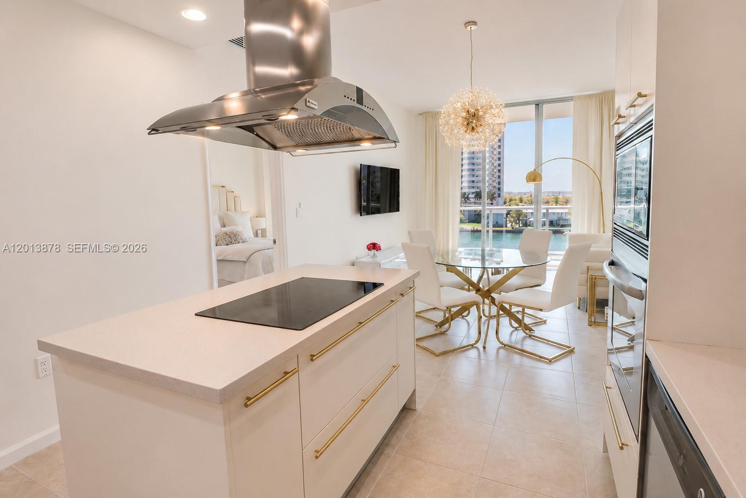 ELOQUENCE ON THE BAY CONDO - Land
