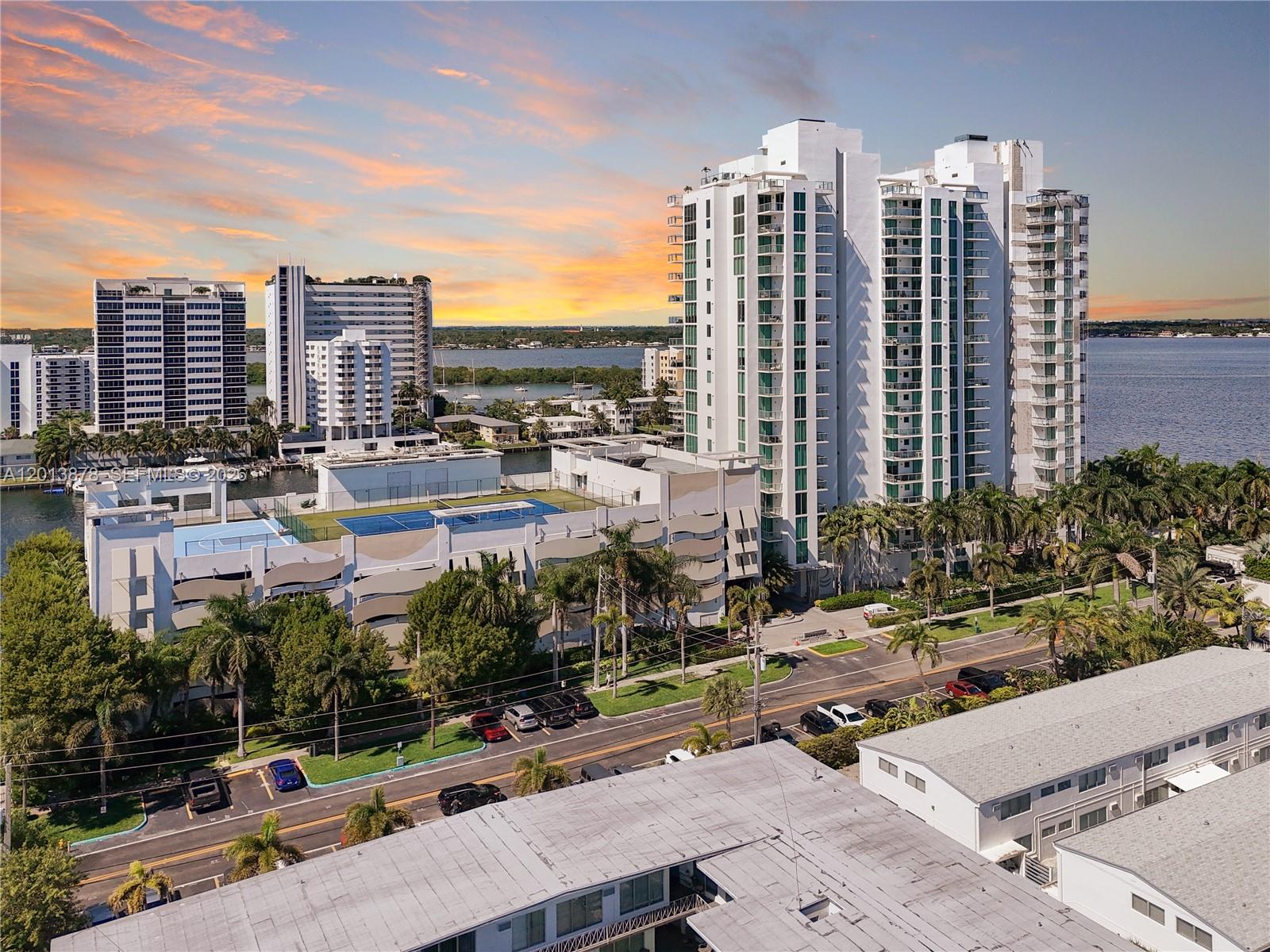 ELOQUENCE ON THE BAY CONDO - Land