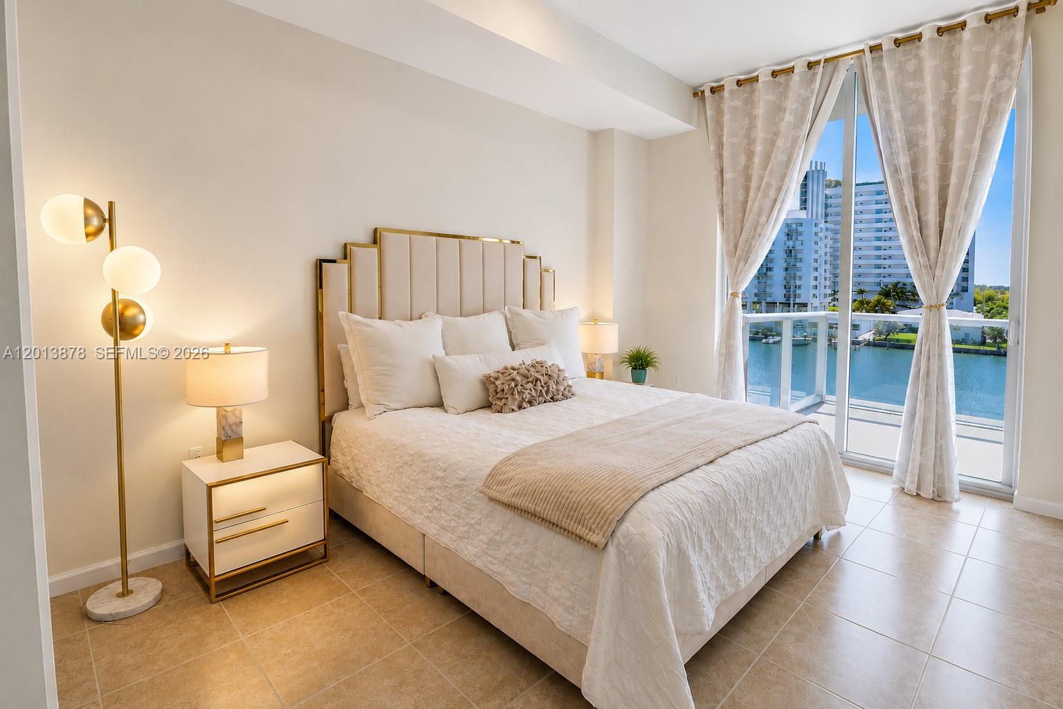 ELOQUENCE ON THE BAY CONDO - Land