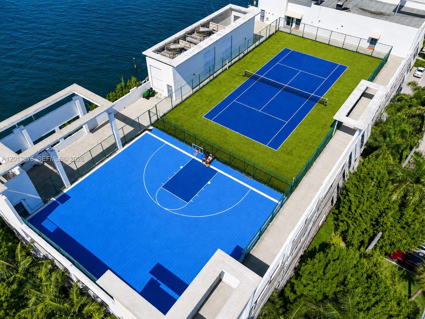 ELOQUENCE ON THE BAY CONDO - Land