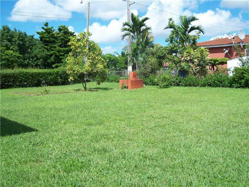 GOLF COURSE PARK - Residential Lease