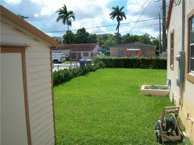 GOLF COURSE PARK - Residential Lease