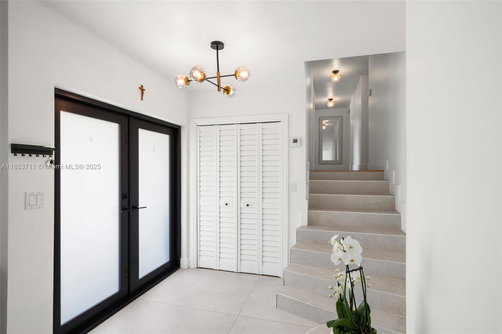 BAY HEIGHTS - Residential