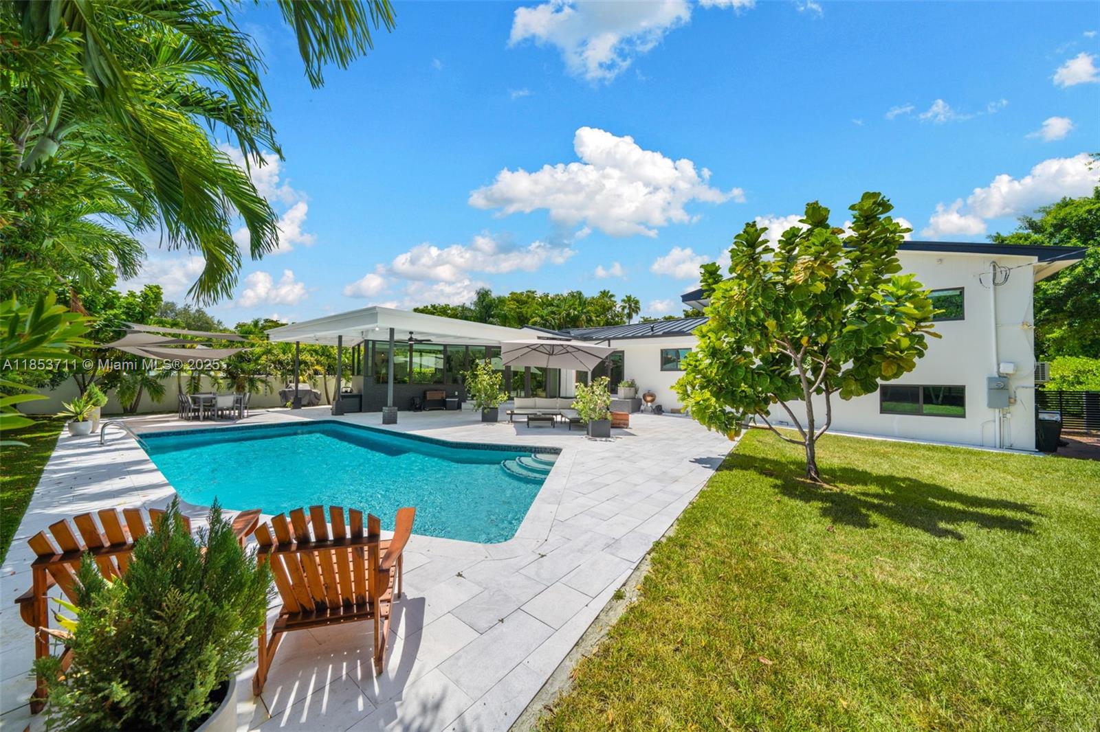 BAY HEIGHTS - Residential