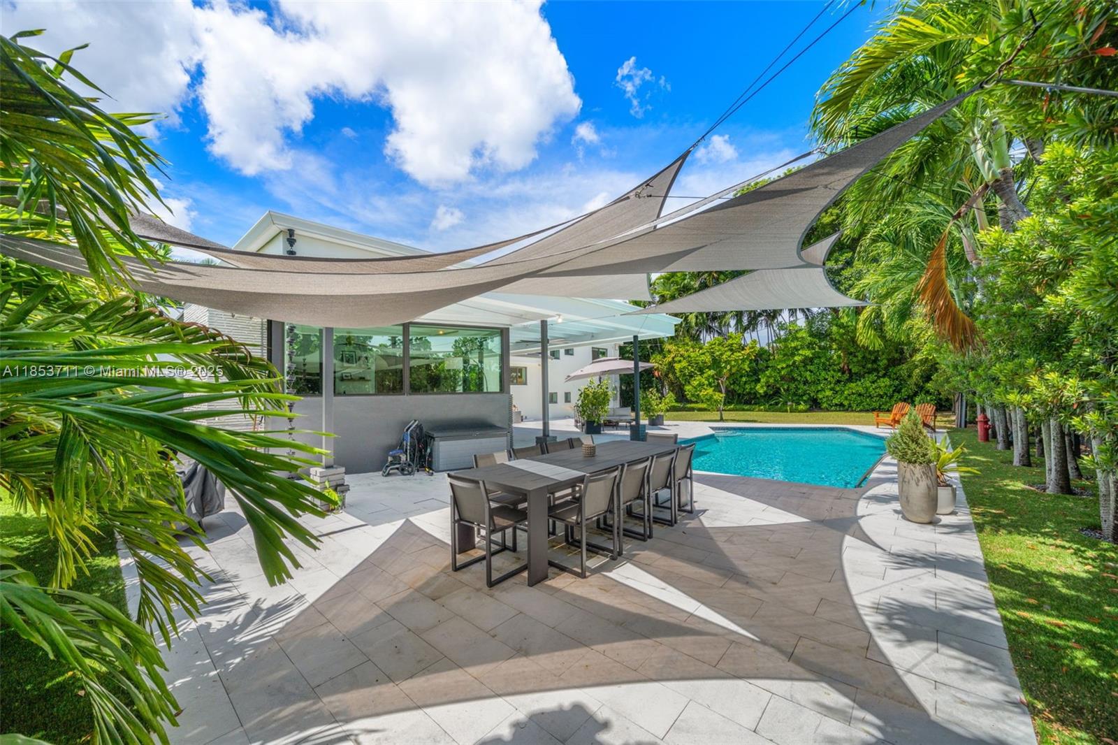 BAY HEIGHTS - Residential