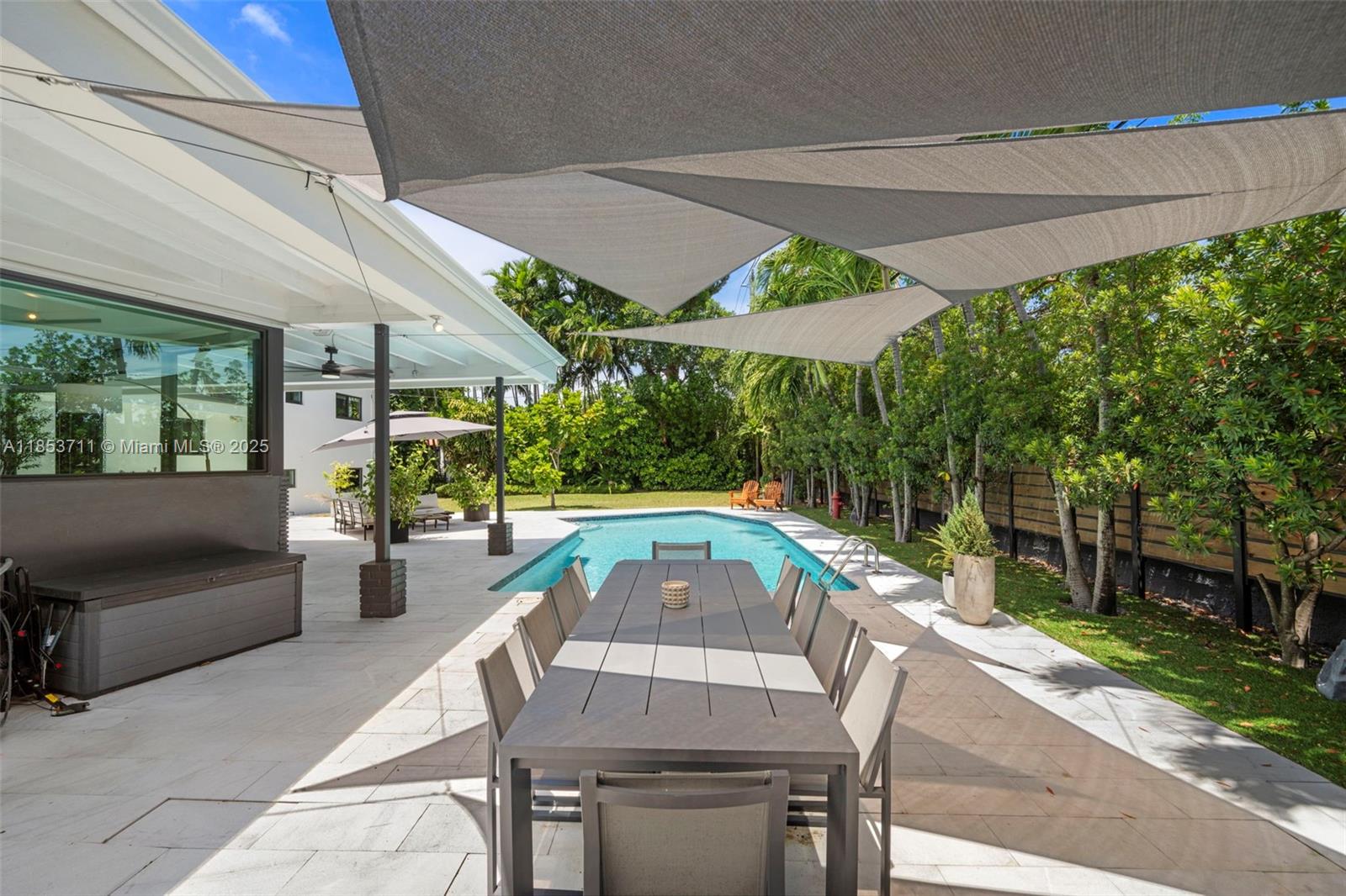 BAY HEIGHTS - Residential