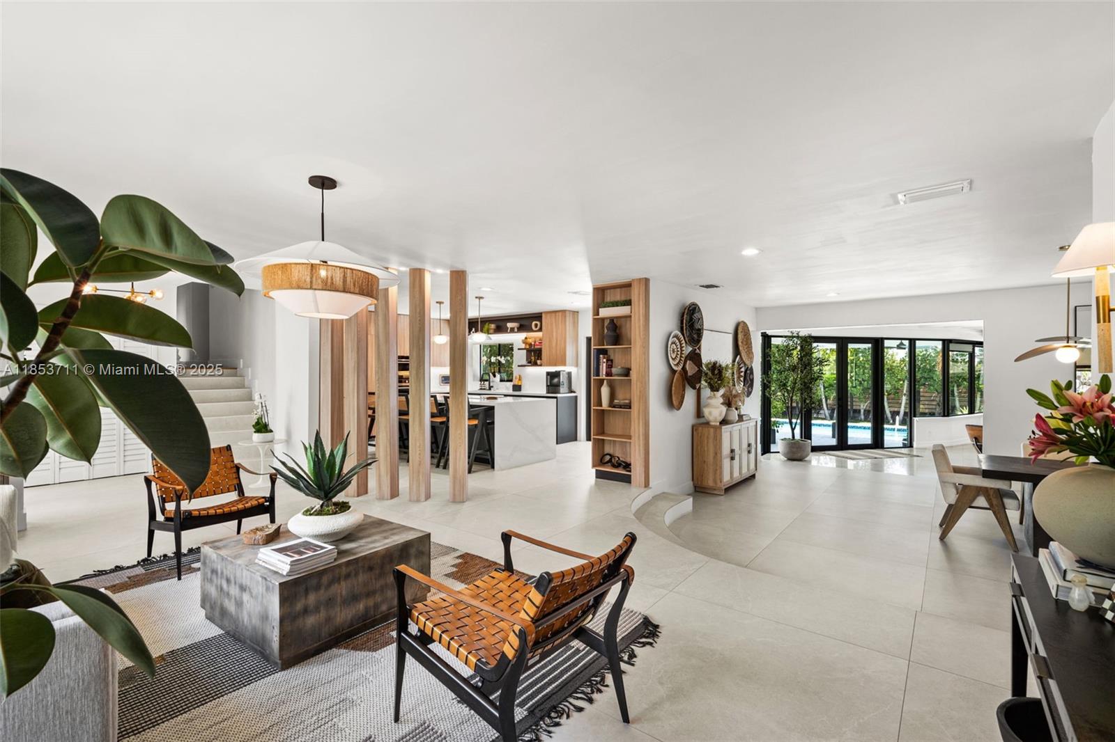 251 E Shore Dr E