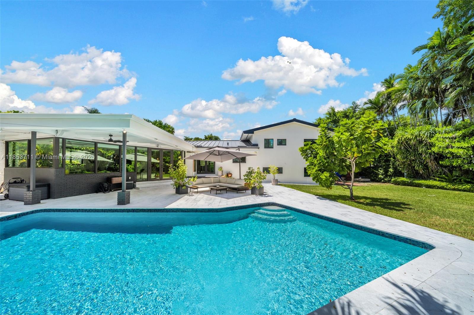 BAY HEIGHTS - Residential