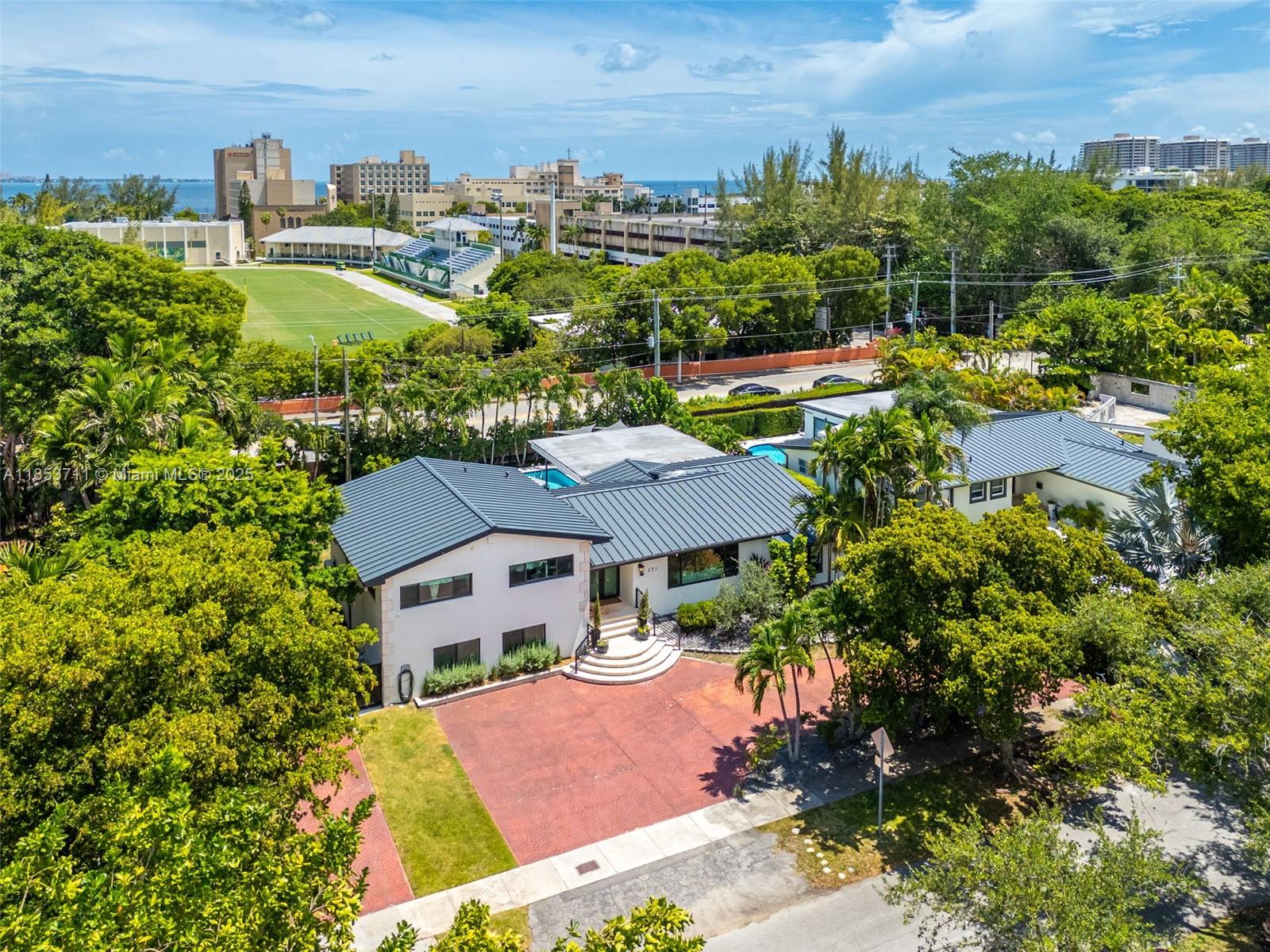 BAY HEIGHTS - Residential