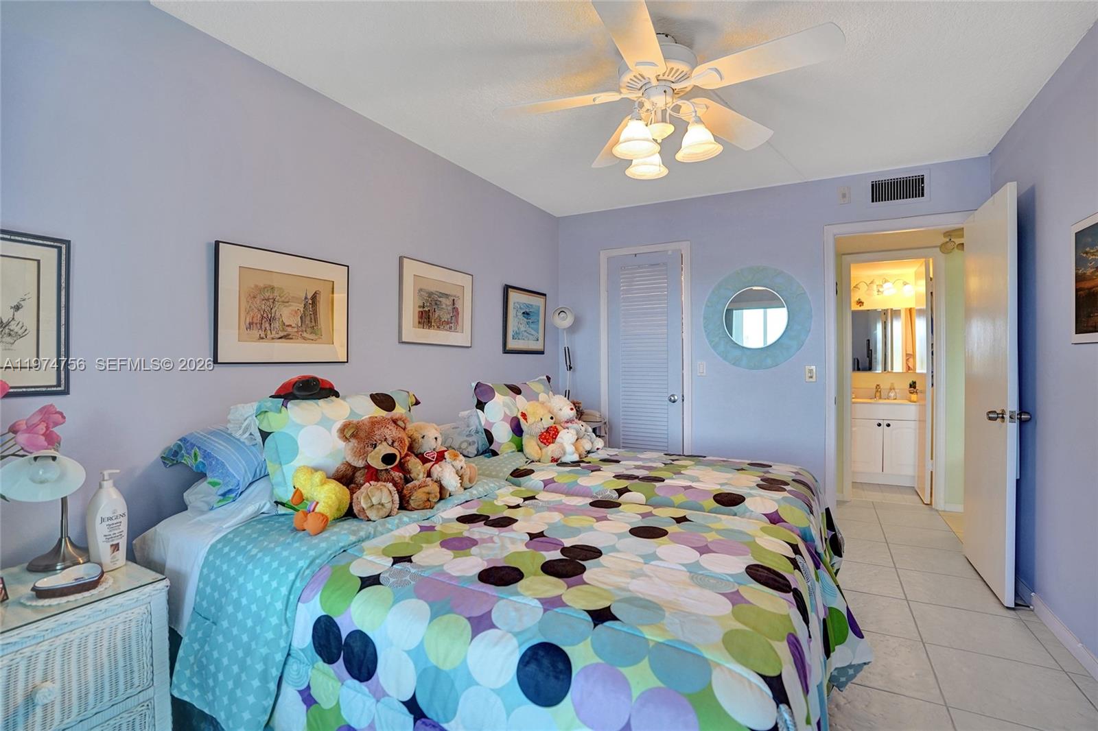 CAMBRIDGE D CONDO - Residential