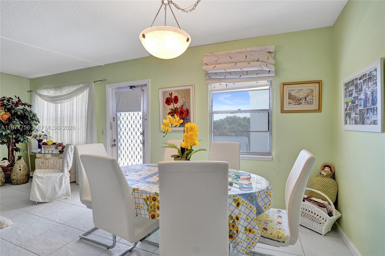 CAMBRIDGE D CONDO - Residential