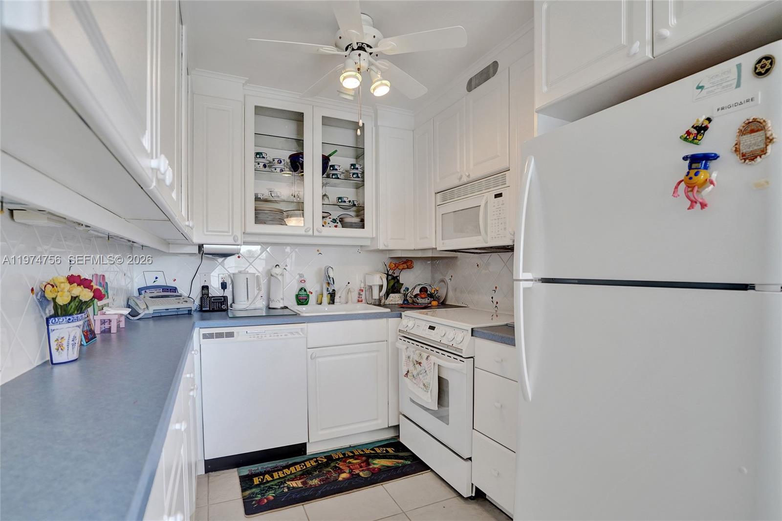 CAMBRIDGE D CONDO - Residential