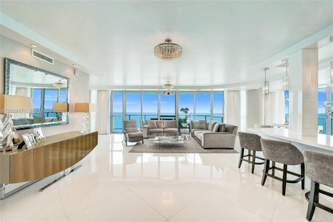 Photo of 3101 S Ocean Dr #2208, Hollywood, FL 33019 (MLS # A12029171)