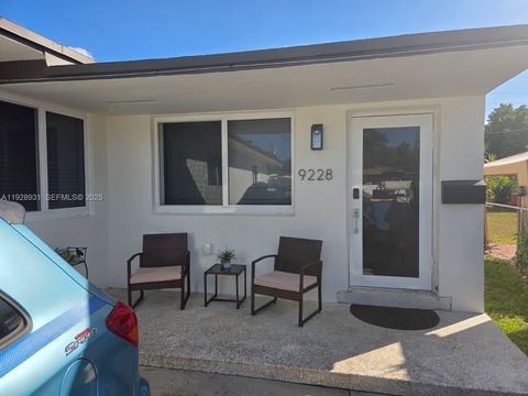 9228 SW 37th St 9228 Miami FL 33165